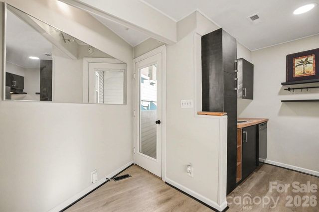 415 W 7th Street H, Charlotte, NC 28202