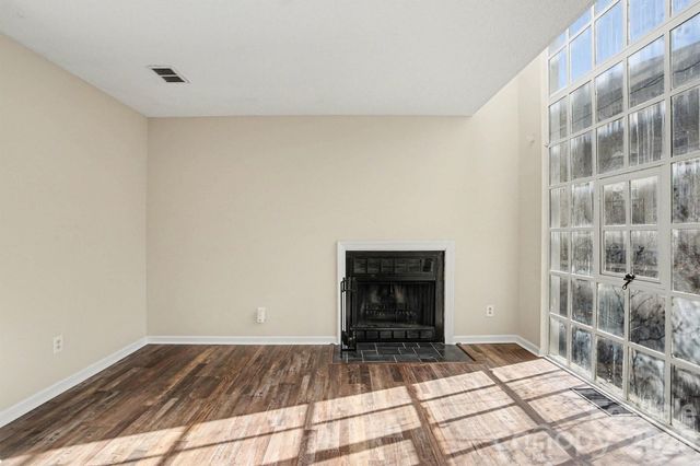 415 W 7th Street H, Charlotte, NC 28202