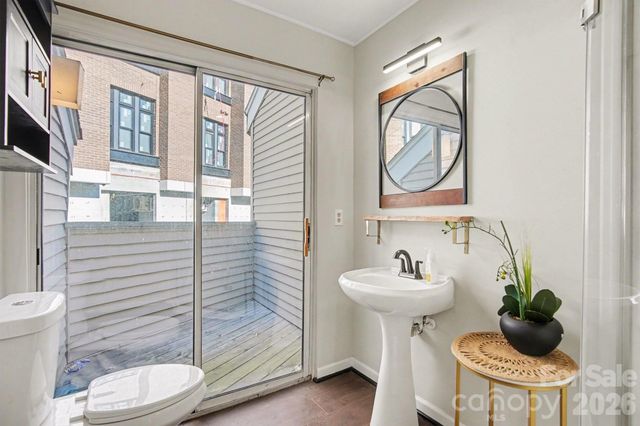 415 W 7th Street H, Charlotte, NC 28202