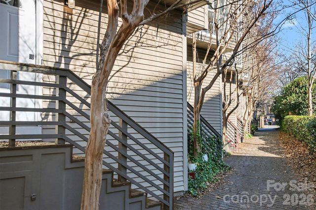 415 W 7th Street H, Charlotte, NC 28202