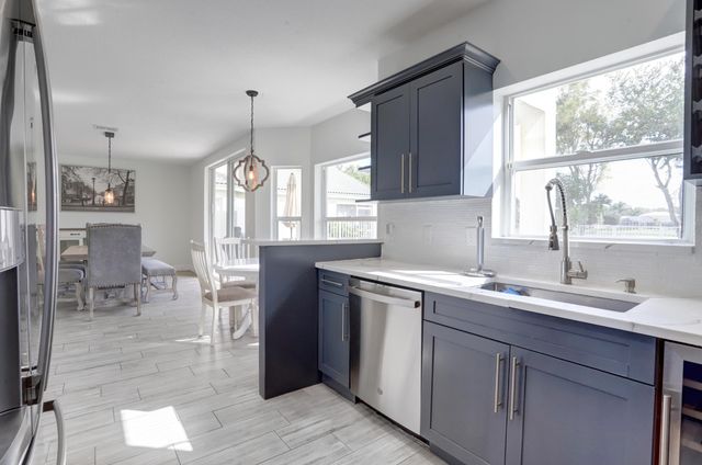 4018 Bluff Harbor Way, Wellington, FL 33449