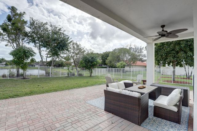 4018 Bluff Harbor Way, Wellington, FL 33449