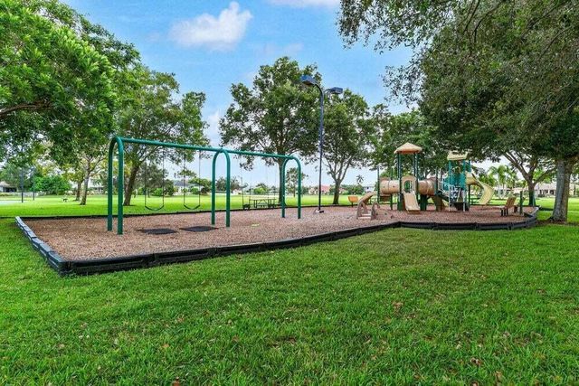 4018 Bluff Harbor Way, Wellington, FL 33449