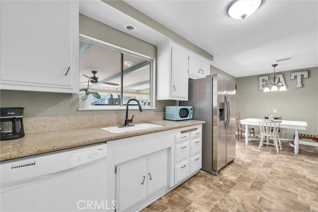 350 E Hacienda, Corona, CA 92879