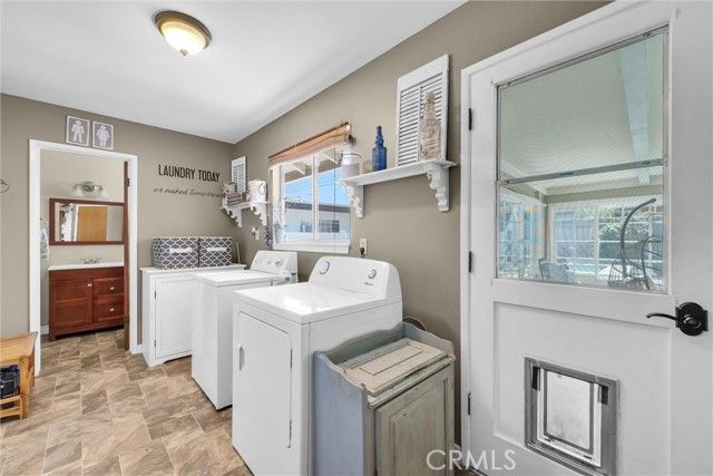 350 E Hacienda, Corona, CA 92879