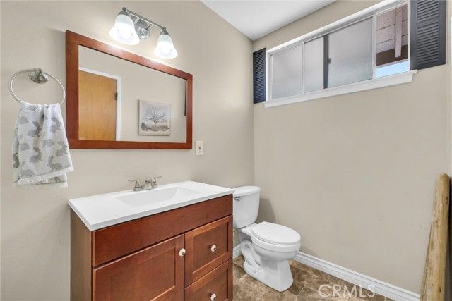 350 E Hacienda, Corona, CA 92879