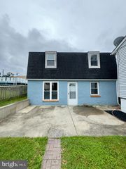 9300 CARNEY RD #9302, Parkville, MD 21234