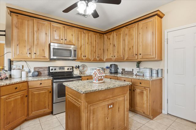 1720 Elk Run Drive, Stephenville, TX 76401