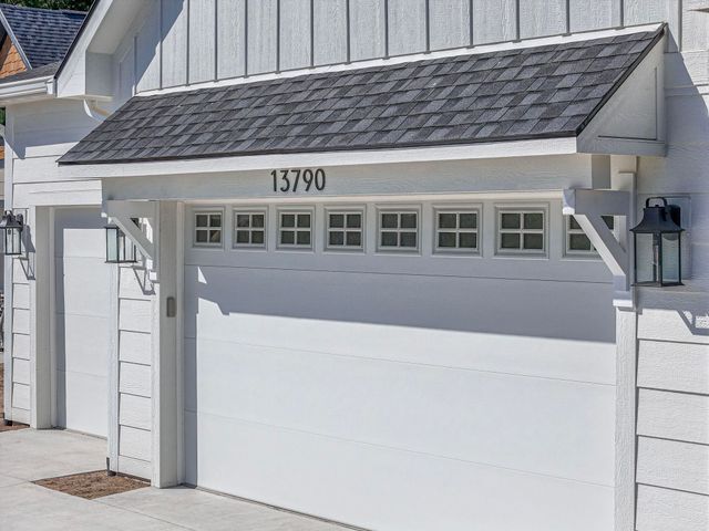 13790 Compass Rose Drive, Traverse City, MI 49684