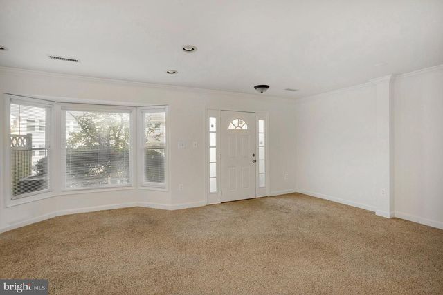 12158 SALEMTOWN DR, Woodbridge, VA 22192