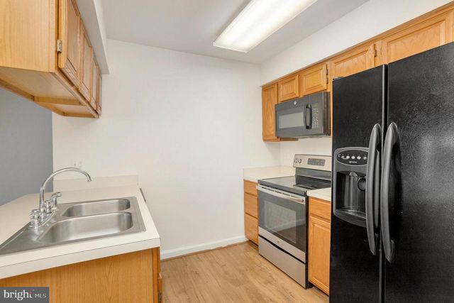 12158 SALEMTOWN DR, Woodbridge, VA 22192