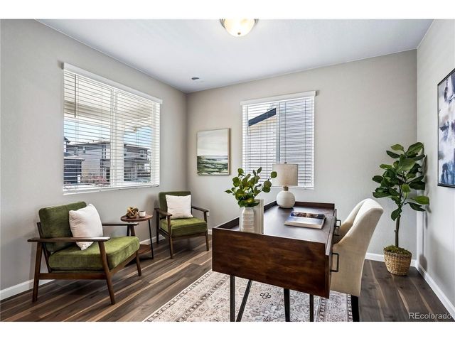 8053 Adams Fork Ave, Littleton, CO 80125