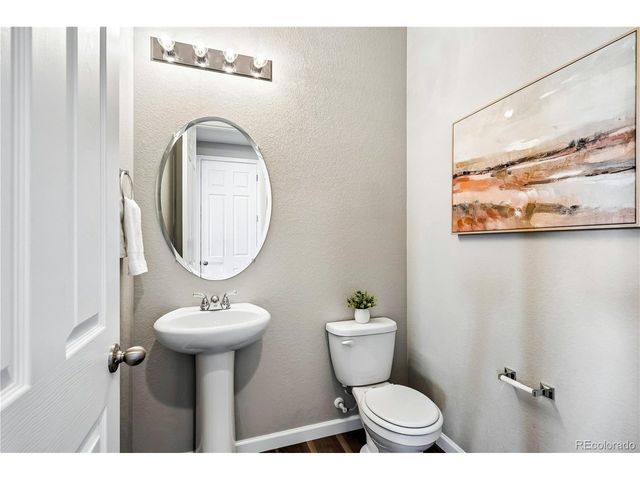 8053 Adams Fork Ave, Littleton, CO 80125