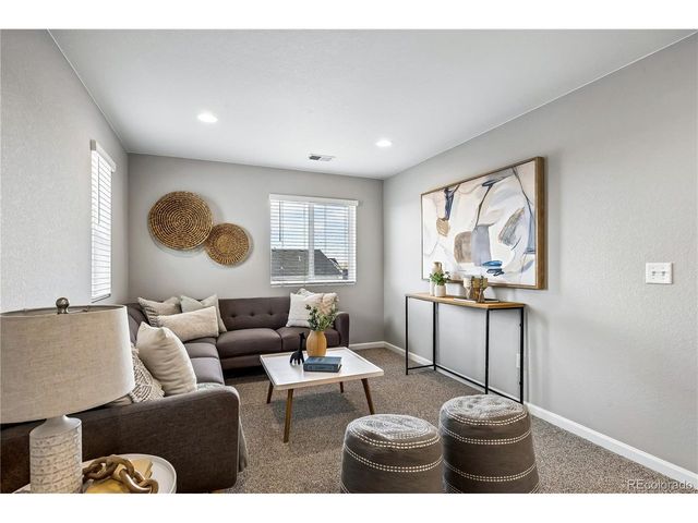 8053 Adams Fork Ave, Littleton, CO 80125