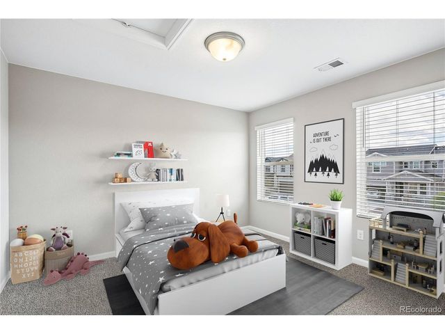 8053 Adams Fork Ave, Littleton, CO 80125