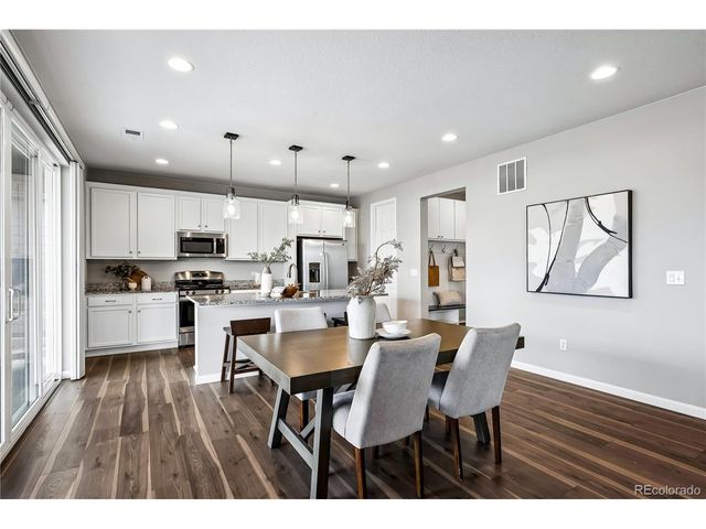 8053 Adams Fork Ave, Littleton, CO 80125