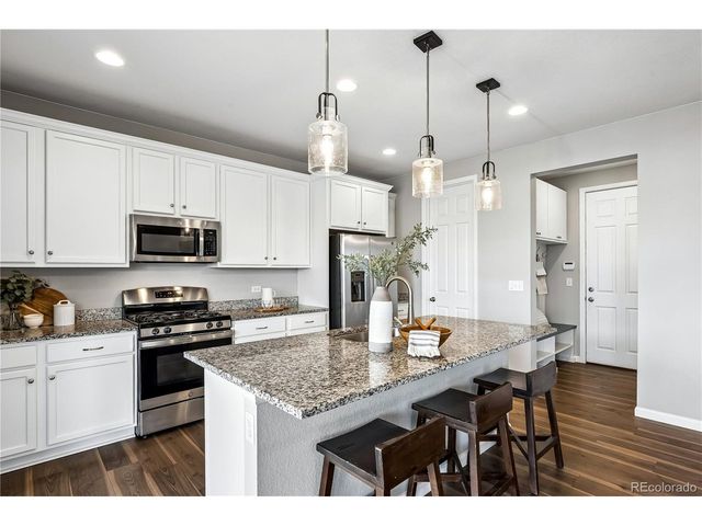 8053 Adams Fork Ave, Littleton, CO 80125