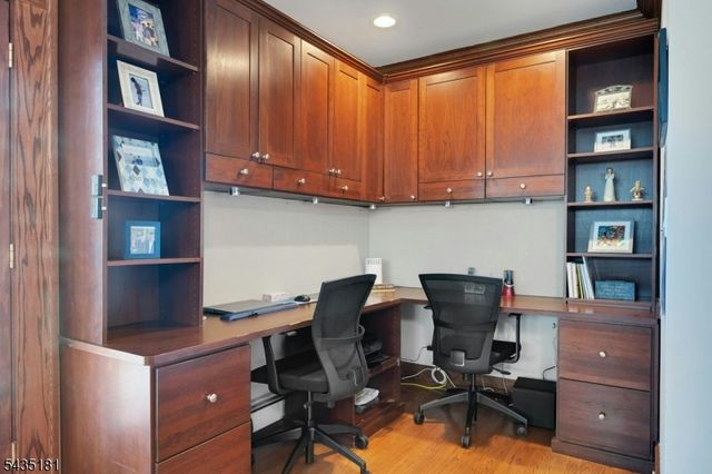 62 Southern Slope Dr, Millburn Twp., NJ 07041