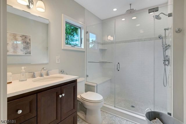 62 Southern Slope Dr, Millburn Twp., NJ 07041