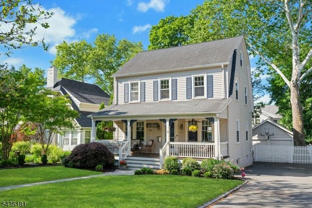 62 Southern Slope Dr, Millburn Twp., NJ 07041