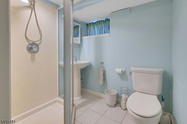 62 Southern Slope Dr, Millburn Twp., NJ 07041