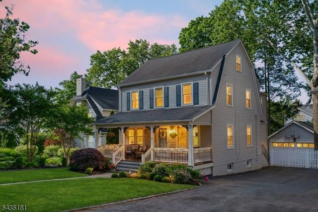 62 Southern Slope Dr, Millburn Twp., NJ 07041