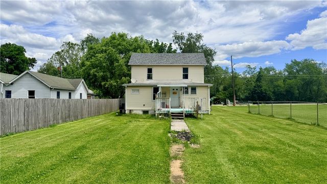3 Pottstown St, Dunbar, PA 15431