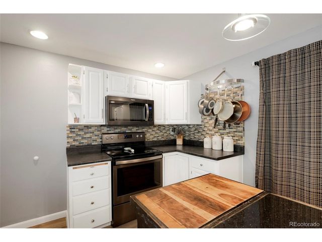 6607 Eaton St, Arvada, CO 80003