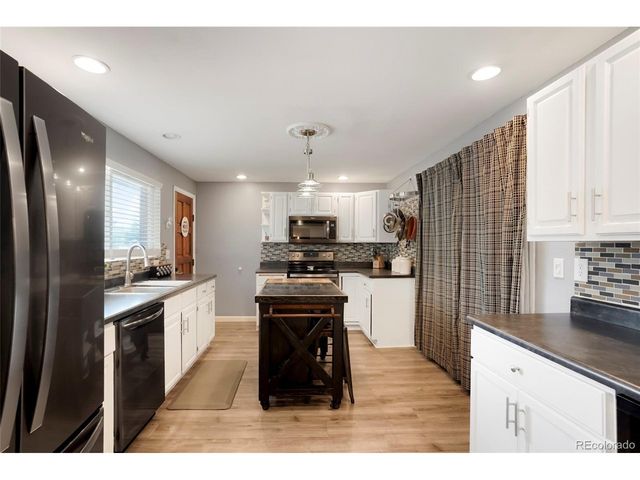 6607 Eaton St, Arvada, CO 80003