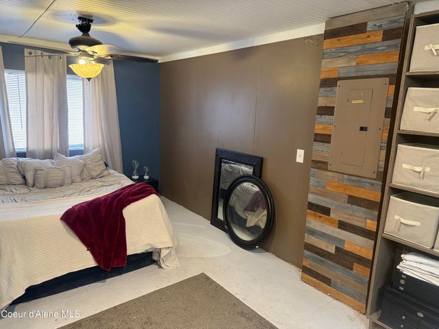 11776 N Hauser Lake RD, SPC 6, Hauser, ID 83854