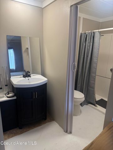 11776 N Hauser Lake RD, SPC 6, Hauser, ID 83854