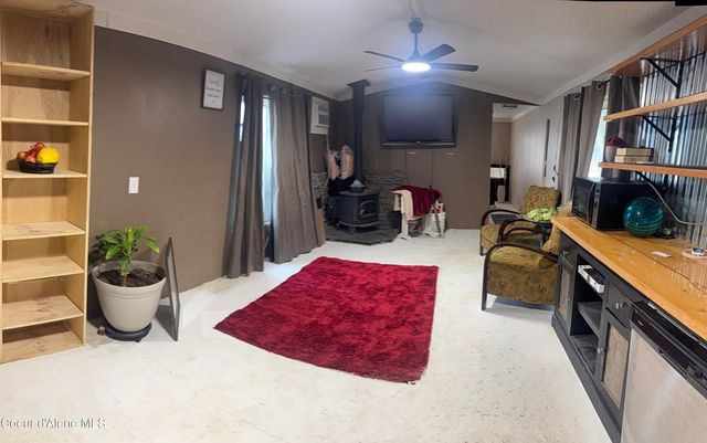 11776 N Hauser Lake RD, SPC 6, Hauser, ID 83854