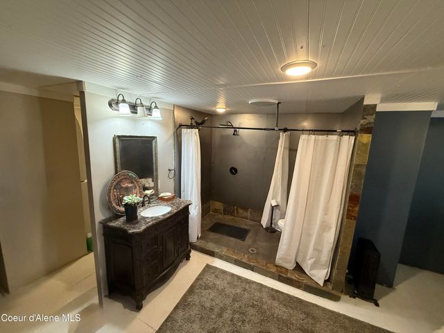 11776 N Hauser Lake RD, SPC 6, Hauser, ID 83854