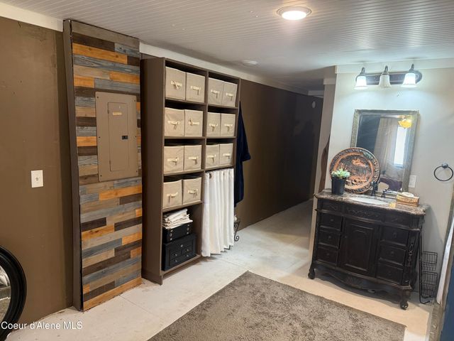 11776 N Hauser Lake RD, SPC 6, Hauser, ID 83854