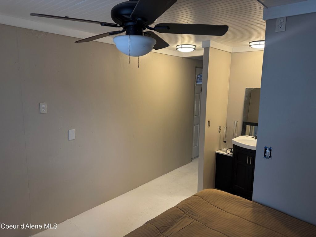 11776 N Hauser Lake RD, SPC 6, Hauser, ID 83854 photo 14