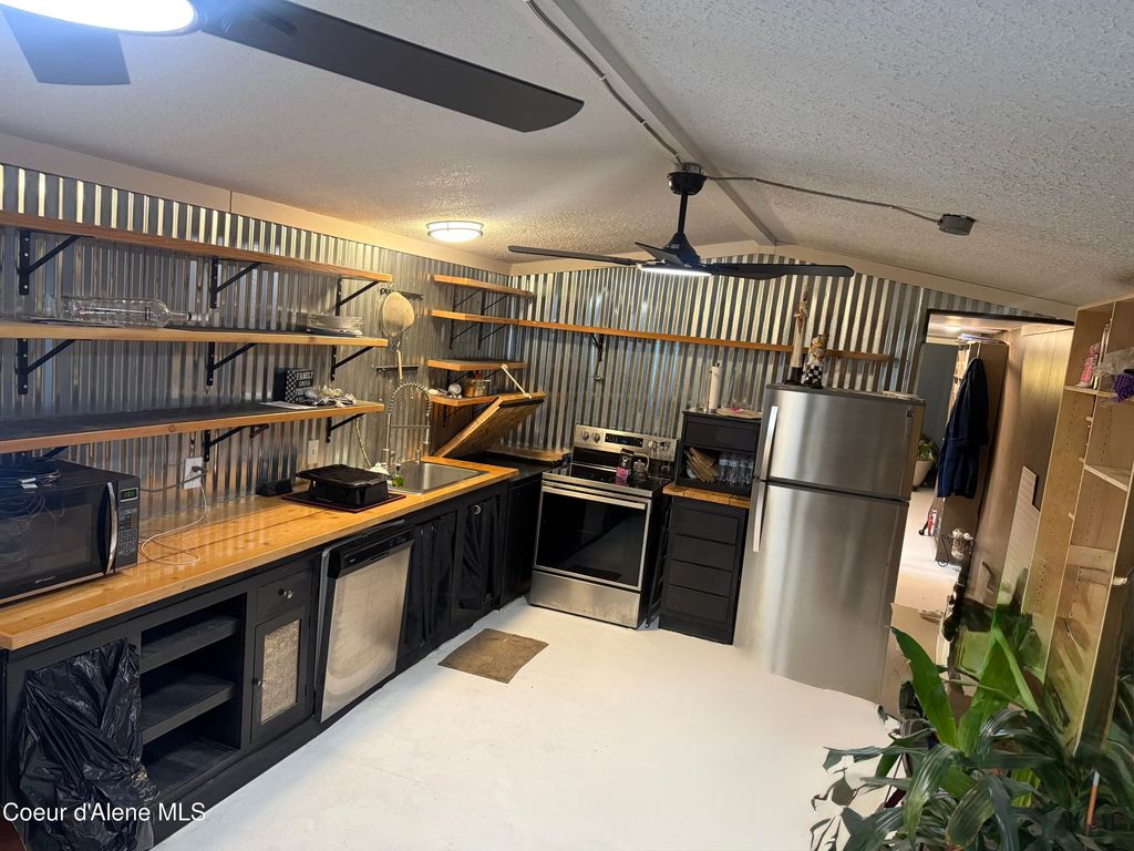 11776 N Hauser Lake RD, SPC 6, Hauser, ID 83854 photo 7