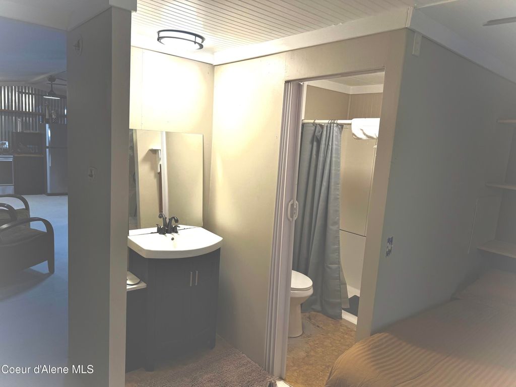 11776 N Hauser Lake RD, SPC 6, Hauser, ID 83854 photo 9