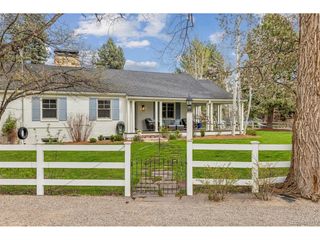 201 Summit Blvd, Englewood, CO 80113