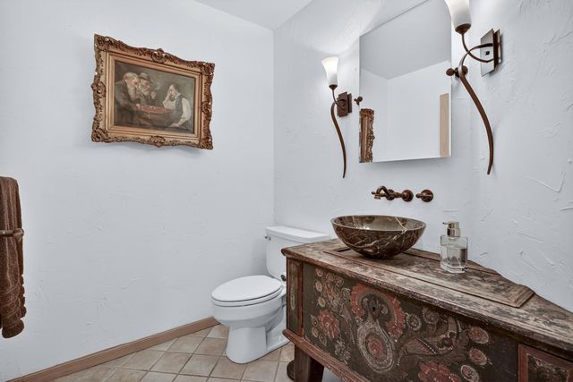 1914 War Hawk Way, Arnold, CA 95223