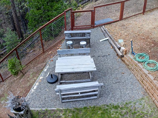1914 War Hawk Way, Arnold, CA 95223