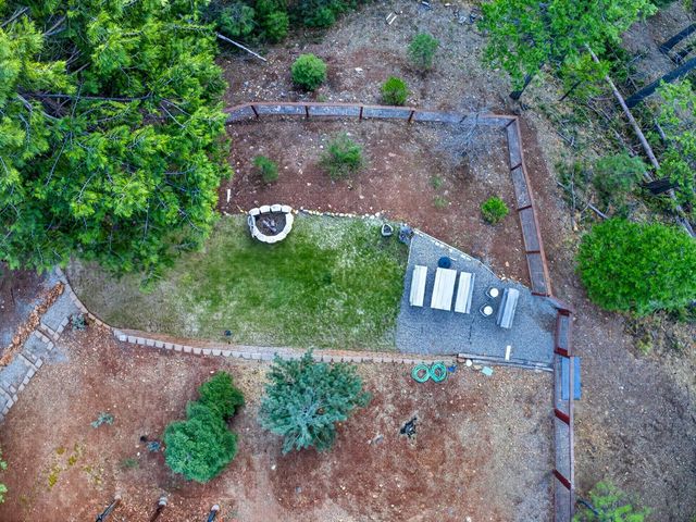 1914 War Hawk Way, Arnold, CA 95223