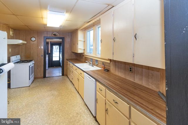 178 MILL ST, Mount Holly, NJ 08060