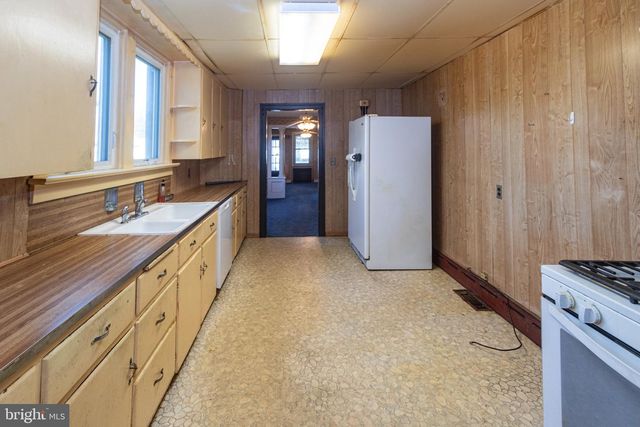 178 MILL ST, Mount Holly, NJ 08060