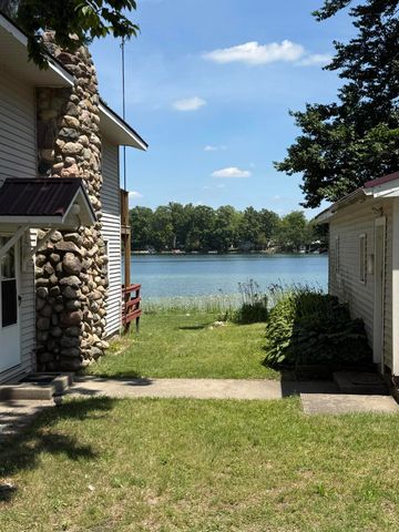 141 S Beechwood Drive SW, Stanton, MI 48888