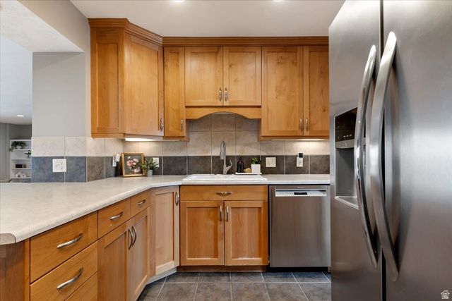 2841 E LOUISE AVE, Millcreek, UT 84109