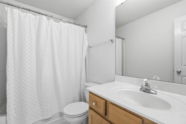 3936 Everest Lane N, Plymouth, MN 55446