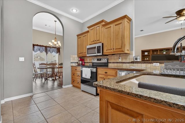 919 Terri Drive, Bartlesville, OK 74006