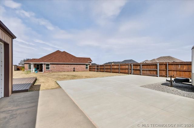 919 Terri Drive, Bartlesville, OK 74006