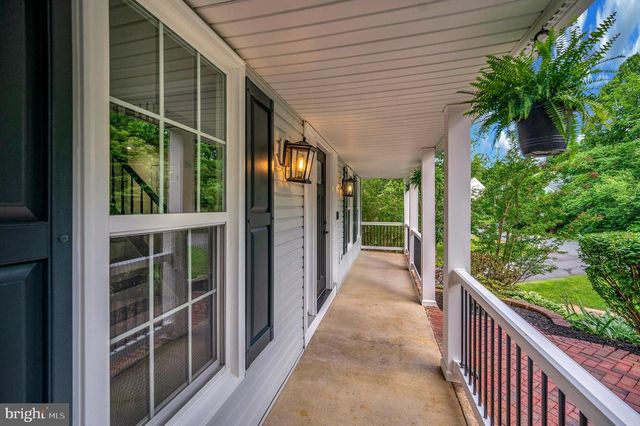 10502 WATFORD LN, Fredericksburg, VA 22408