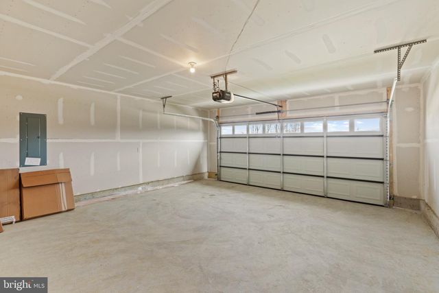 253 LONG BRANCH LN, La Plata, MD 20646